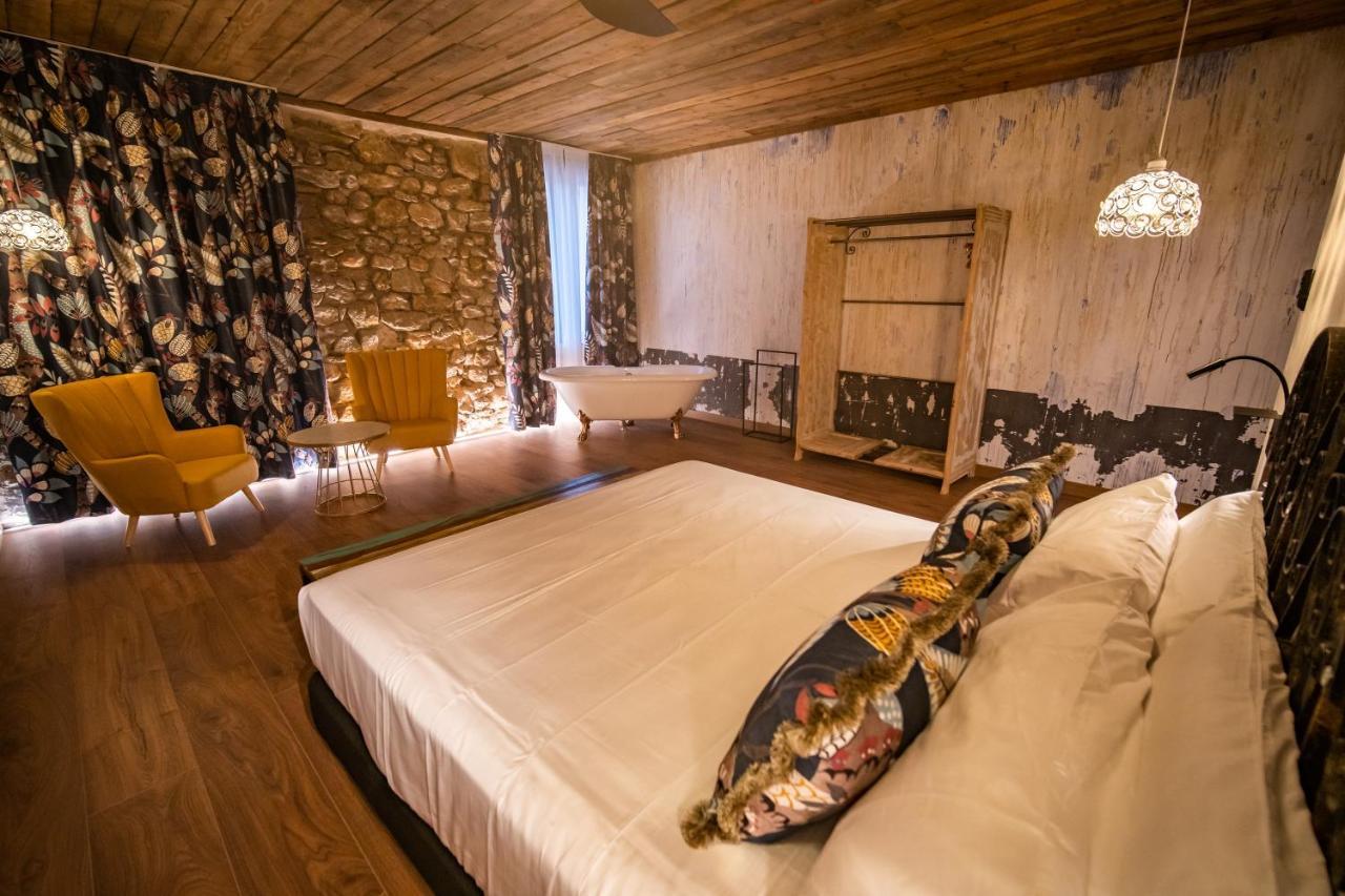 Hotel Somnifabrik Valderrobres Luaran gambar